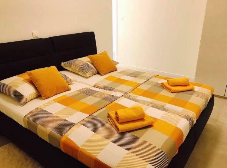 Apartment Julia Traù Esterno foto